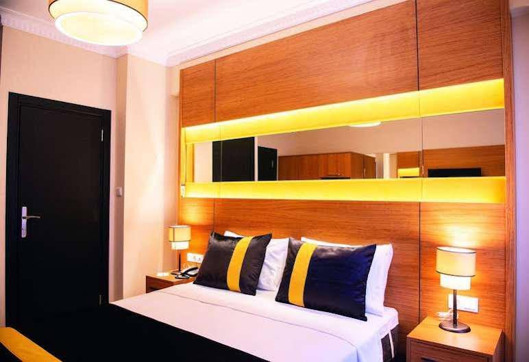 Karamans Sirkeci Suites Hotel Istanbul Exterior photo