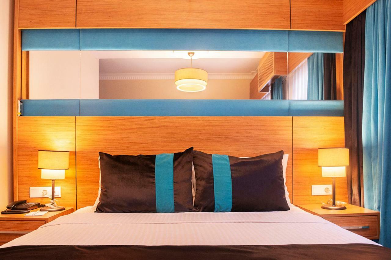 Karamans Sirkeci Suites Hotel Istanbul Exterior photo