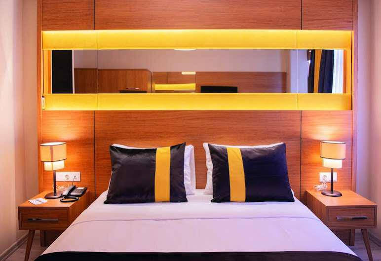 Karamans Sirkeci Suites Hotel Istanbul Exterior photo