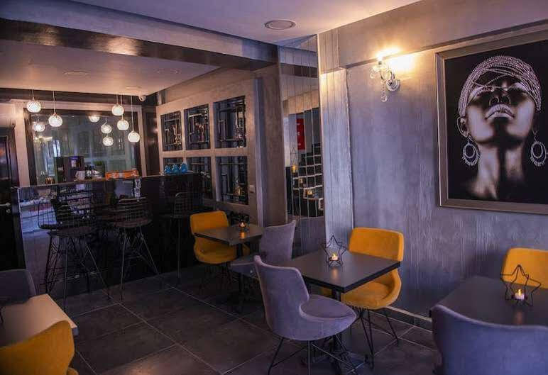 Karamans Sirkeci Suites Hotel Istanbul Exterior photo